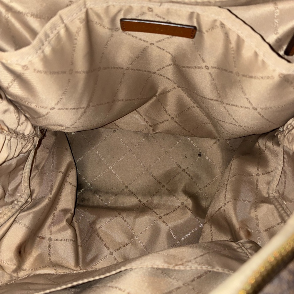 Medium sized Michael Kors backpack - image 10